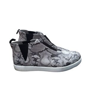 Algeria Parker Pull-On Platform Sneaker